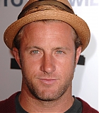 IntoTheWildPremiere00007.jpg