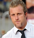 MeetDavePremiere00015.jpg